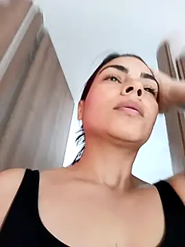 Ivanna2 online show from February 2026 01:18:01 PM