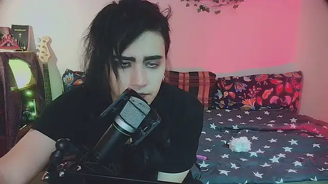 Snapshot of sademobeer chatting on November 2025 01:26:02 AM sademobeer online show from November 2025 01:26:02 AM