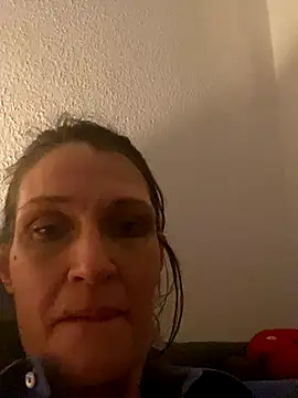 CherrysWetCam online show from December 2025 06:01:02 PM