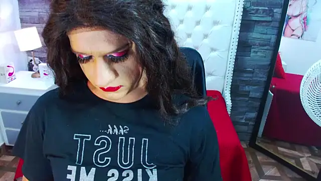 TRINY TS online show from March 2025 02:55:02 PM