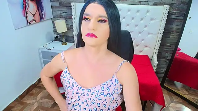 TRINY TS online show from June 2026 03:35:01 PM