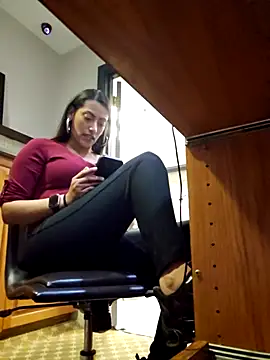 Snapshot of Nikkierosee chatting on February 2025 04:31:01 AM Nikkierosee online show from February 2025 04:31:01 AM