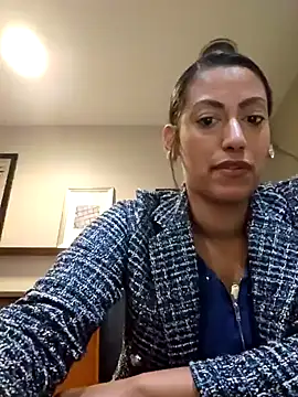 Snapshot of Nikkierosee chatting on March 2025 04:02:02 AM Nikkierosee online show from March 2025 04:02:02 AM