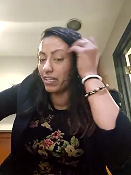 Snapshot of Nikkierosee chatting on March 2025 12:53:01 AM Nikkierosee online show from March 2025 12:53:01 AM