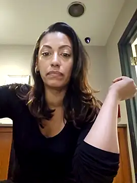 Snapshot of Nikkierosee chatting on March 2025 02:52:01 AM Nikkierosee online show from March 2025 02:52:01 AM