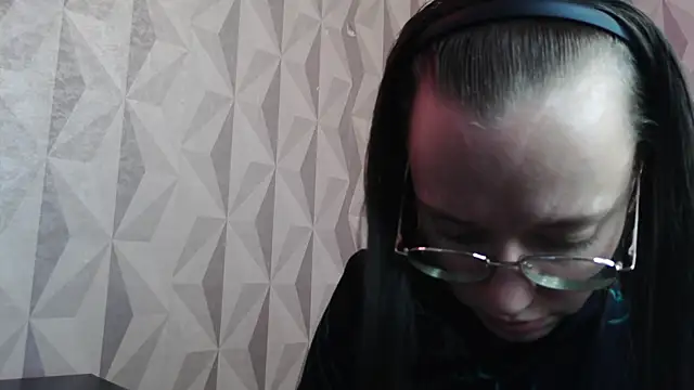 Aelita bb online show from November 2025 04:05:01 PM