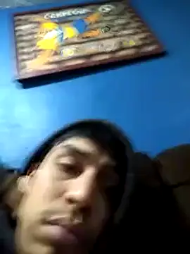 Snapshot of AlexAlejandro13 chatting on January 2025 08:33:01 PM AlexAlejandro13 online show from January 2025 08:33:01 PM