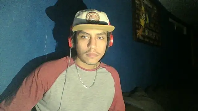 Snapshot of AlexAlejandro13 chatting on September 2025 09:09:01 AM AlexAlejandro13 online show from September 2025 09:09:01 AM