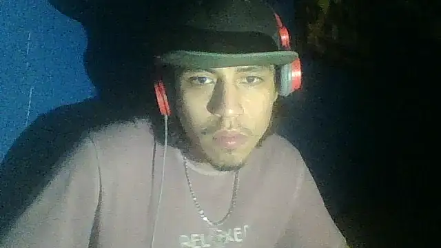 Snapshot of AlexAlejandro13 chatting on October 2025 07:17:02 AM AlexAlejandro13 online show from October 2025 07:17:02 AM