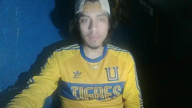 Snapshot of AlexAlejandro13 chatting on October 2025 08:48:02 AM AlexAlejandro13 online show from October 2025 08:48:02 AM