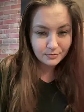 Snapshot of CandyShoopp chatting on January 2025 04:47:01 PM CandyShoopp online show from January 2025 04:47:01 PM