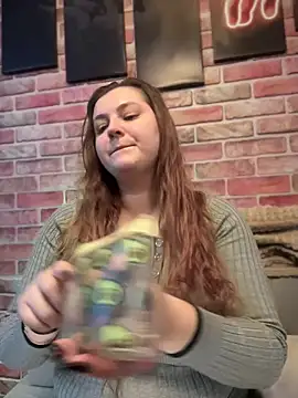 Snapshot of CandyShoopp chatting on January 2025 09:35:02 AM CandyShoopp online show from January 2025 09:35:02 AM