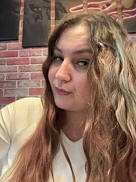 Snapshot of CandyShoopp chatting on March 2025 06:22:02 PM CandyShoopp online show from March 2025 06:22:02 PM