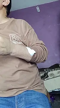 yandyaa online show from April 2026 10:01:02 PM