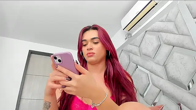 alexandra fire69x online show from May 2026 02:47:02 PM