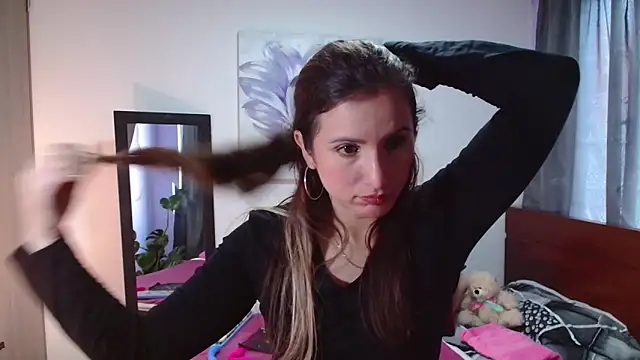 Snapshot of vanessabrown_ chatting on February 2025 02:23:02 PM vanessabrown online show from February 2025 02:23:02 PM