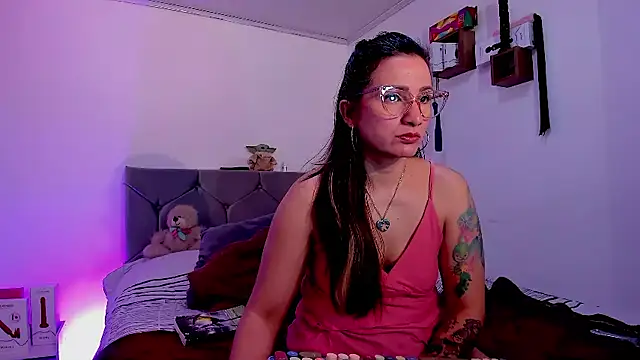 vanessabrown  online show from January 2026 05:18:01 PM