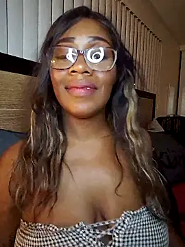 lollycoco online show from November 2025 02:03:01 AM