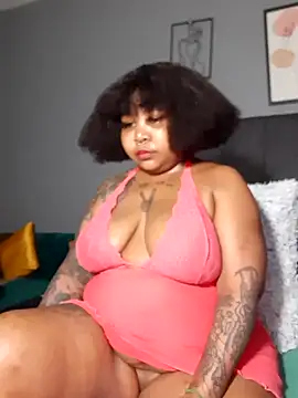 PearlSexxy69 online show from November 2025 01:18:02 AM