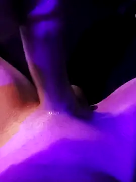 Snapshot of MrDaRkO_420 chatting on February 2025 08:44:01 AM MrDaRkO 420 online show from February 2025 08:44:01 AM