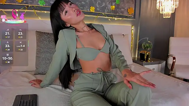 evamoretti online show from March 2025 01:21:02 AM