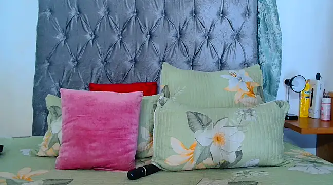 AvaOcean online show from March 2025 06:42:02 PM