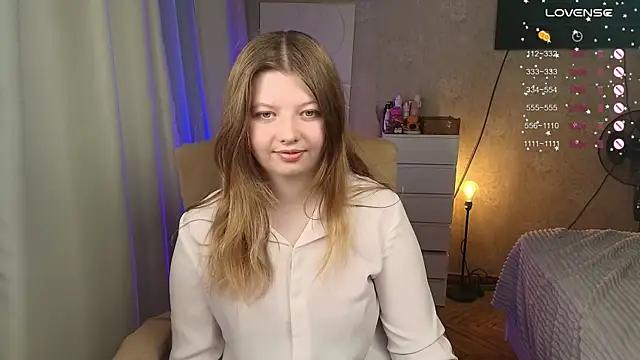 Snapshot of Vivian_cutie chatting on January 2026 02:33:02 PM Vivian cutie online show from January 2026 02:33:02 PM