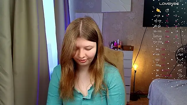 Snapshot of Vivian_cutie chatting on February 2026 10:38:01 AM Vivian cutie online show from February 2026 10:38:01 AM