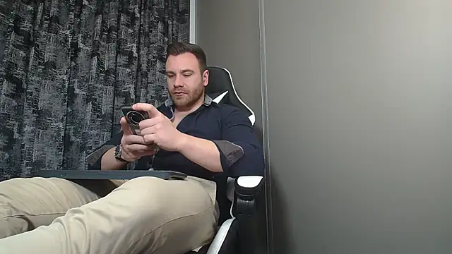 Thori92 online show from February 2025 05:07:01 PM