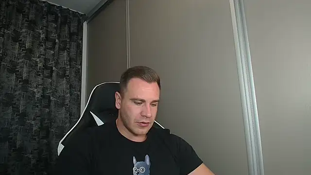 Thori92 online show from September 2025 05:58:01 PM