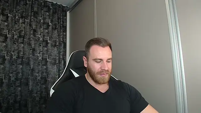 Thori92 online show from November 2025 04:57:02 PM