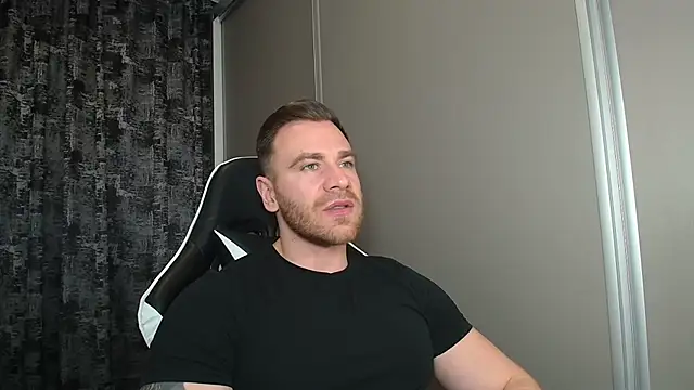 Thori92 online show from April 2026 05:43:02 PM