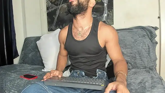 sweatyhairypig23 online show from October 2025 06:12:01 AM