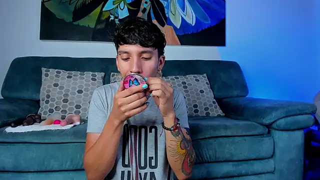 Snapshot of JacoboSwam chatting on December 2024 11:29:01 AM JacoboSwam online show from December 2024 11:29:01 AM