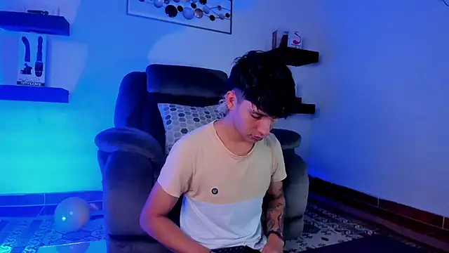 Snapshot of JacoboSwam chatting on January 2025 11:28:02 AM JacoboSwam online show from January 2025 11:28:02 AM