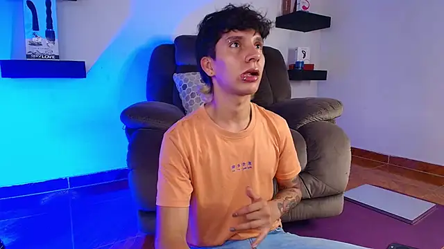 Snapshot of JacoboSwam chatting on February 2025 11:15:02 PM JacoboSwam online show from February 2025 11:15:02 PM