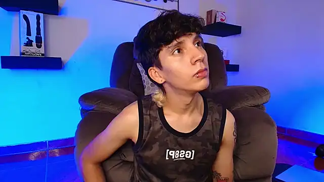 Snapshot of JacoboSwam chatting on February 2025 09:43:02 PM JacoboSwam online show from February 2025 09:43:02 PM