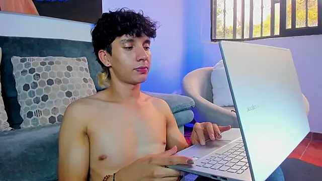 Snapshot of JacoboSwam chatting on February 2025 08:26:01 PM JacoboSwam online show from February 2025 08:26:01 PM