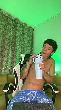 Snapshot of JacoboSwam chatting on November 2025 10:04:02 AM JacoboSwam online show from November 2025 10:04:02 AM