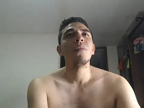 jeancarloscum12 online show from July 2026 11:40:02 PM
