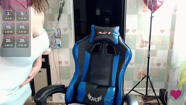 Korolek12 online show from November 2025 04:44:01 AM