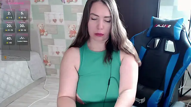 Snapshot of Korolek12 chatting on July 2026 03:03:02 PM Korolek12 online show from July 2026 03:03:02 PM
