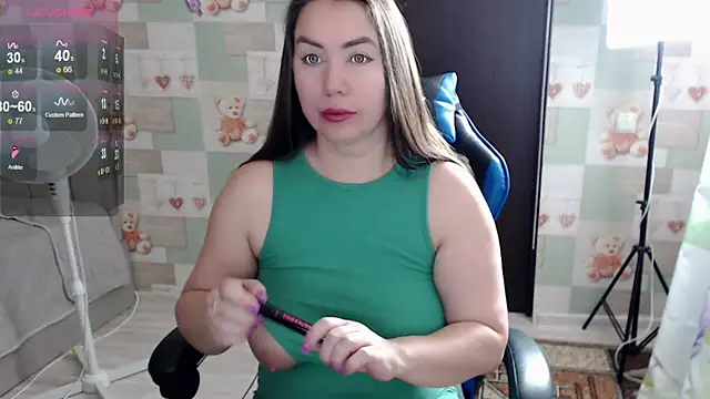 Snapshot of Korolek12 chatting on July 2026 03:23:01 AM Korolek12 online show from July 2026 03:23:01 AM