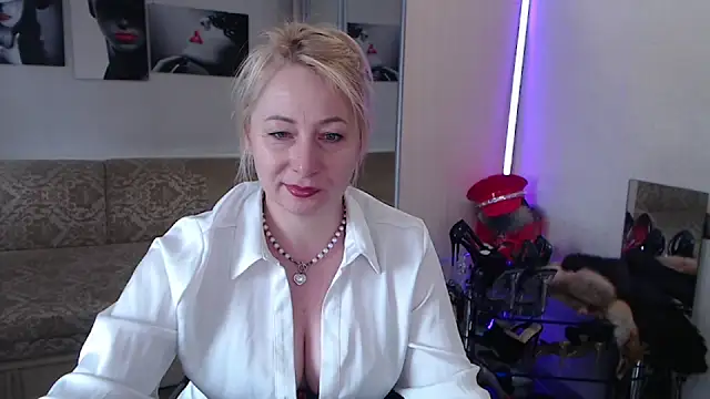 MistressMilfa online show from February 2026 07:27:02 AM
