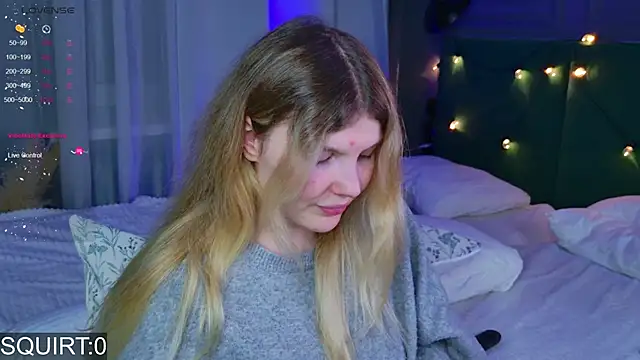 Snapshot of _aleksa_ chatting on November 2025 02:31:02 PM aleksa online show from November 2025 02:31:02 PM