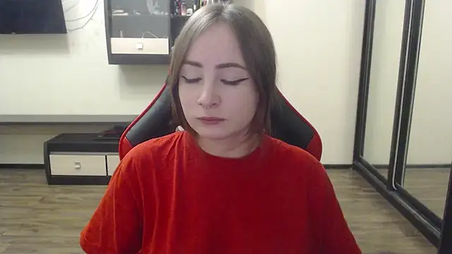 Laralianna online show from December 2024 08:21:02 PM