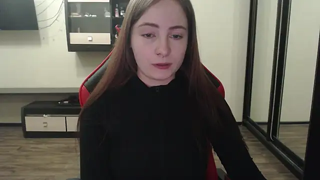 Laralianna online show from February 2025 09:58:02 PM