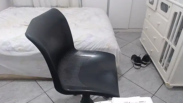 MysterBearMG online show from February 2025 10:52:02 PM