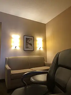 Snapshot of Lexi_Shocker chatting on March 2025 08:05:01 PM Lexi Shocker online show from March 2025 08:05:01 PM