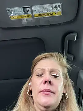 Snapshot of Lexi_Shocker chatting on March 2025 03:12:01 AM Lexi Shocker online show from March 2025 03:12:01 AM